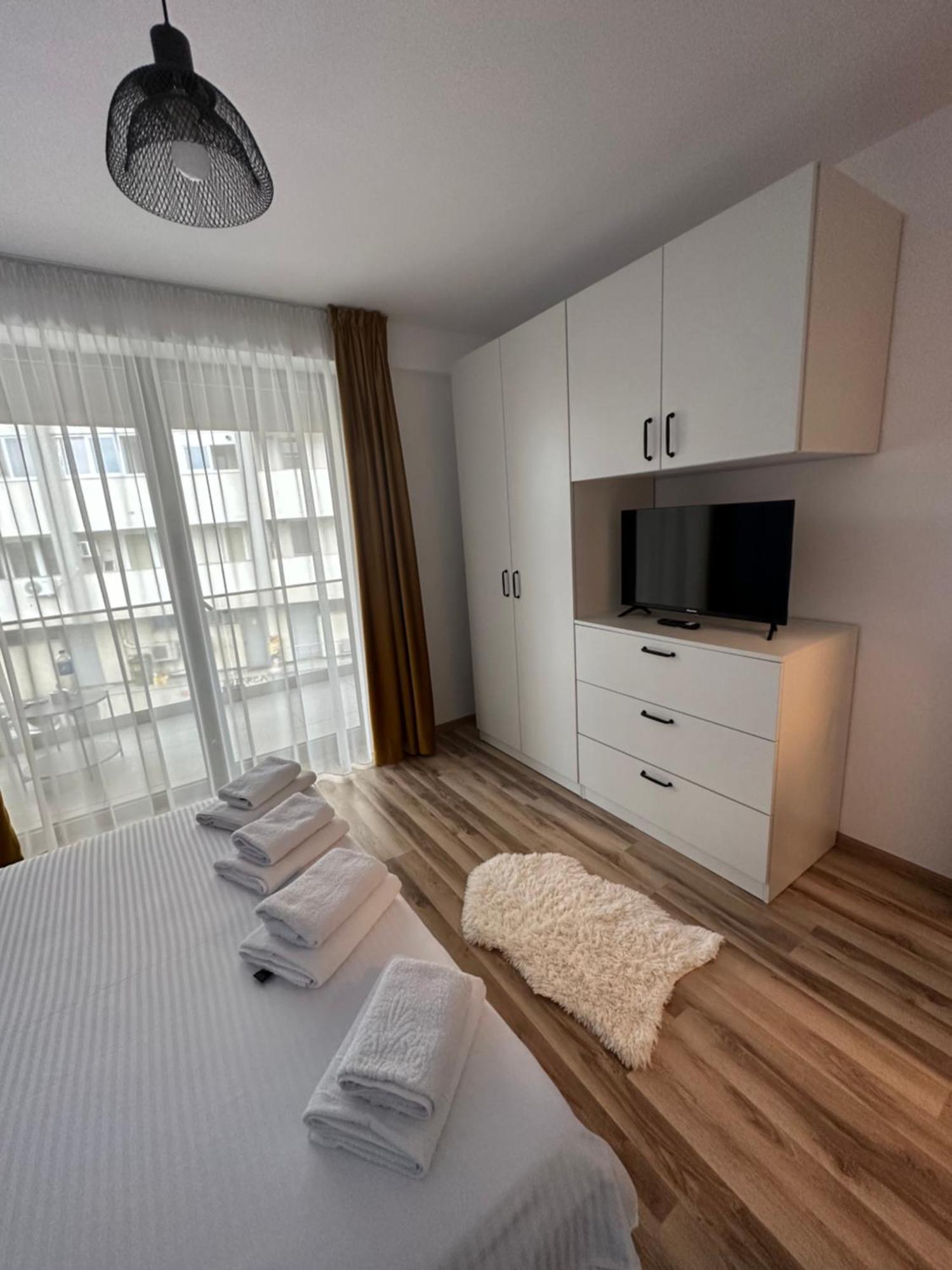 Escape Lounge Daire Craiova Dış mekan fotoğraf